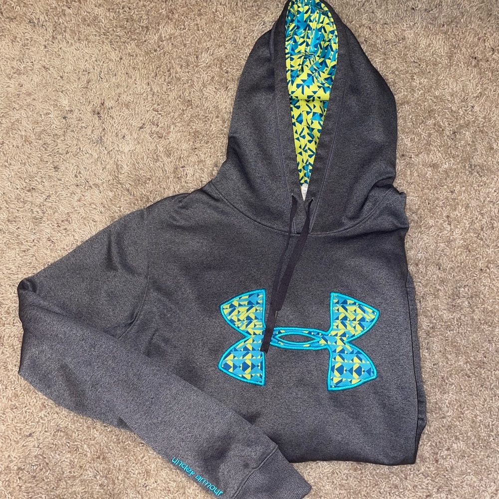 Under Armor Sweatshirt